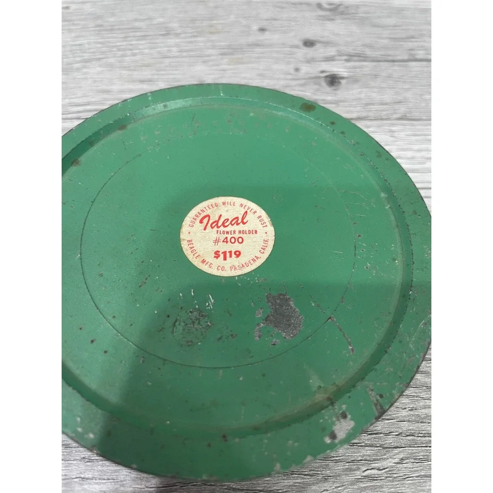 Vintage Ideal Flower Holder 400 Green Metal Pin Frog Beagle Mfg Co Pasadena CA